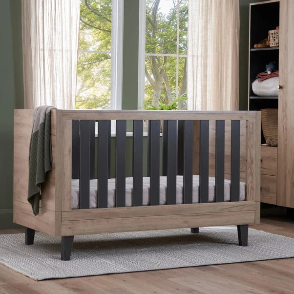 Tutti Bambini Como Cot Bed 1 Tutti Bambini Como Cot Bed