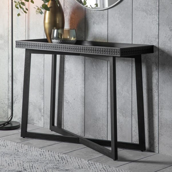 Baytown Boutique Console Table 1 Baytown Boutique Console Table