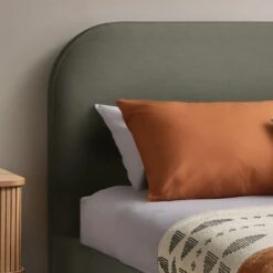 Silentnight Fara Bed Frame, Velvet -Furniture Store 30913468 alt02