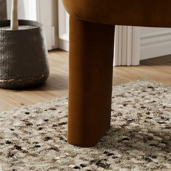 Remi Velvet Accent Chair 4 Remi Velvet Accent Chair - Image 4